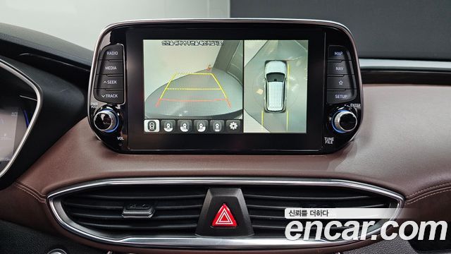 Hyundai Santa Fe (TM) Diesel 2.2 2WD Inspiraition 2019 — фото 15