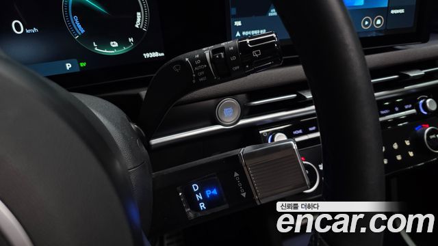 Hyundai Tucson Hybrid (NX4) HEV 1.6 2WD Inspiration 2024 — фото 9