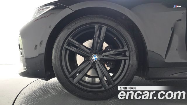BMW 4 Series (G22) 420i M Sport Convertible 2021 — фото 5
