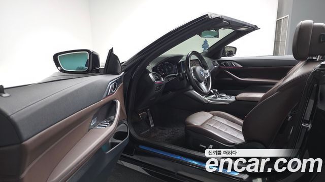 BMW 4 Series (G22) 420i M Sport Convertible 2021 — фото 10
