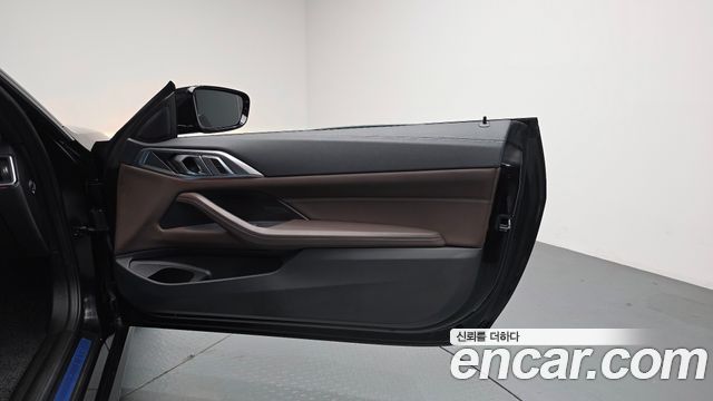 BMW 4 Series (G22) 420i M Sport Convertible 2021 — фото 25