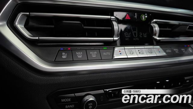 BMW 4 Series (G22) 420i M Sport Convertible 2021 — фото 35