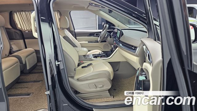 Kia Carnival (IV) Gasoline 7-Seater Hi-Limousine Signature 2023 — фото 11