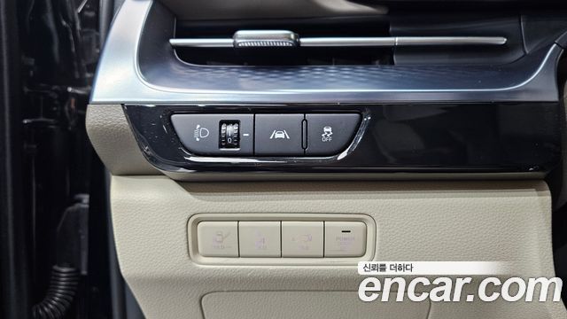 Kia Carnival (IV) Gasoline 7-Seater Hi-Limousine Signature 2023 — фото 16