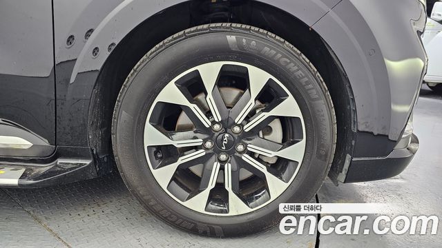 Kia Carnival (IV) Gasoline 7-Seater Hi-Limousine Signature 2023 — фото 21