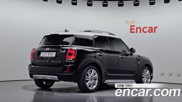 MINI Cooper Countryman HIGH 2nd 2018 — фото 2