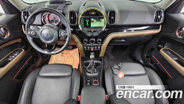 MINI Cooper Countryman HIGH 2nd 2018 — фото 7