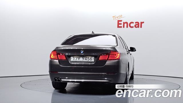 BMW 5 Series (F10) 528i xDrive 2013 — фото 4