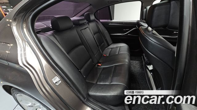 BMW 5 Series (F10) 528i xDrive 2013 — фото 11