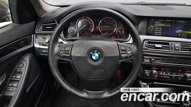 BMW 5 Series (F10) 528i xDrive 2013 — фото 13