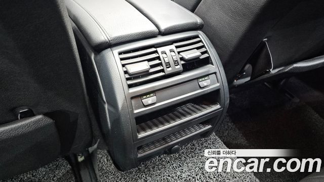 BMW 5 Series (F10) 528i xDrive 2013 — фото 18