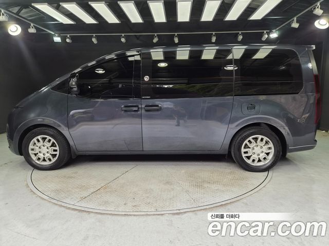 Hyundai Staria Tourer 11-Seater Modern 2022 — фото 4