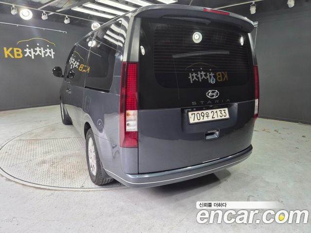 Hyundai Staria Tourer 11-Seater Modern 2022 — фото 6