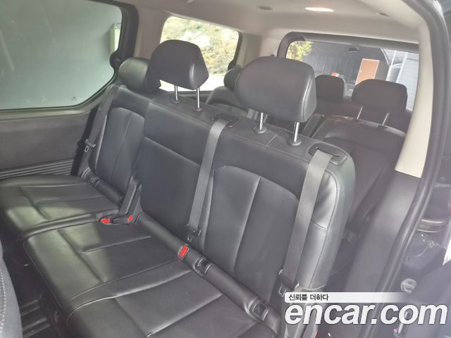 Hyundai Staria Tourer 11-Seater Modern 2022 — фото 10