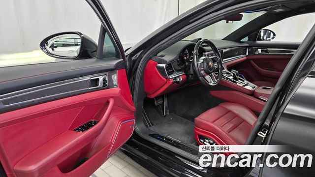 Porsche Panamera (971) 4.0 GTS 2019 — фото 10