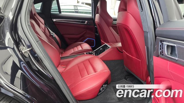 Porsche Panamera (971) 4.0 GTS 2019 — фото 15