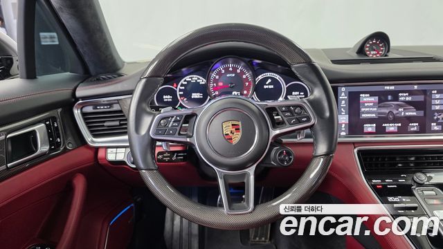 Porsche Panamera (971) 4.0 GTS 2019 — фото 16