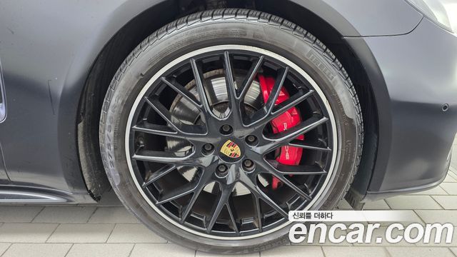 Porsche Panamera (971) 4.0 GTS 2019 — фото 27