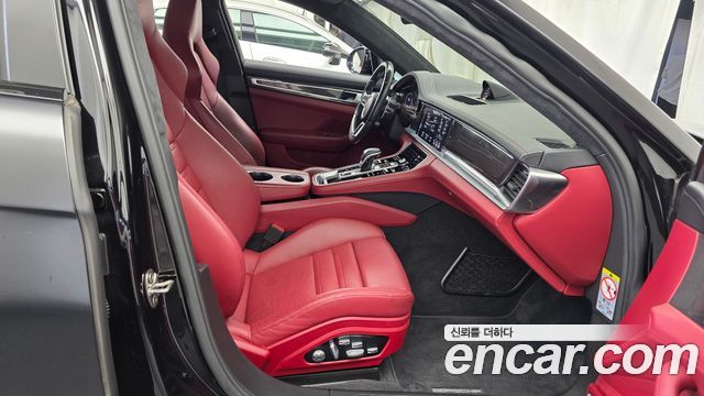 Porsche Panamera (971) 4.0 GTS 2019 — фото 32