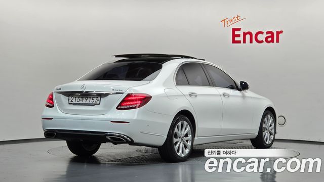 Mercedes-Benz E-Class (W213) E300 Exclusive 2019 — фото 2