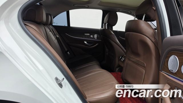 Mercedes-Benz E-Class (W213) E300 Exclusive 2019 — фото 11