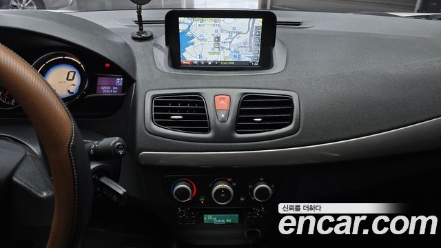 Renault Korea SM3 Neo SE 2015 — фото 14