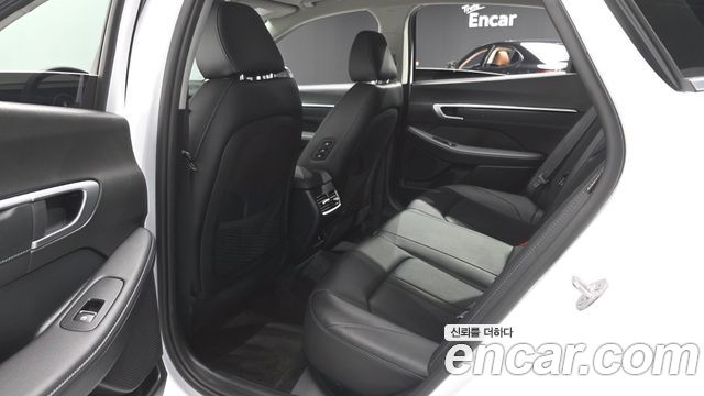Hyundai Sonata The Edge (DN8) 1.6 Turbo Exclusive 2025 — фото 11