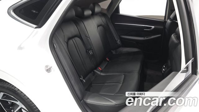Hyundai Sonata The Edge (DN8) 1.6 Turbo Exclusive 2025 — фото 12