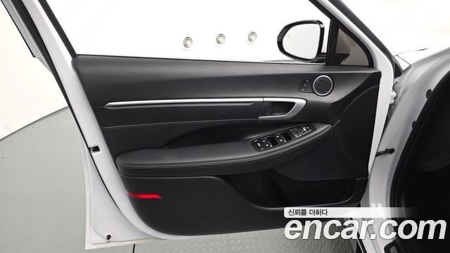 Hyundai Sonata The Edge (DN8) 1.6 Turbo Exclusive 2025 — фото 24