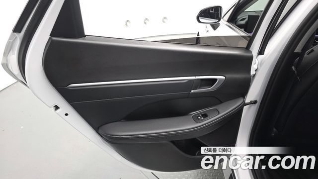 Hyundai Sonata The Edge (DN8) 1.6 Turbo Exclusive 2025 — фото 25