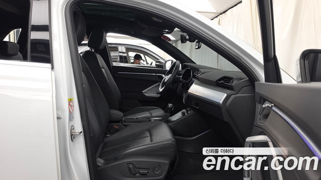 Audi Q3 (F3) 35 TDI Premium 2020 — фото 11