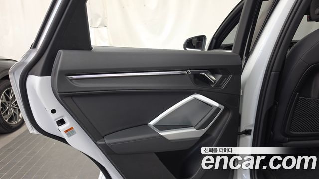Audi Q3 (F3) 35 TDI Premium 2020 — фото 25