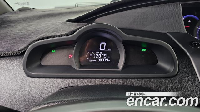 KG Mobility (SsangYong) Korando Turismo 4WD RX 9-seater 2017 — фото 8