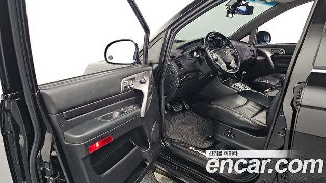 KG Mobility (SsangYong) Korando Turismo 4WD RX 9-seater 2017 — фото 10