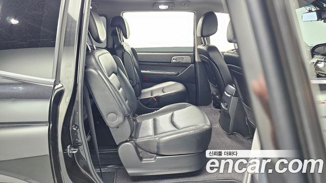 KG Mobility (SsangYong) Korando Turismo 4WD RX 9-seater 2017 — фото 12