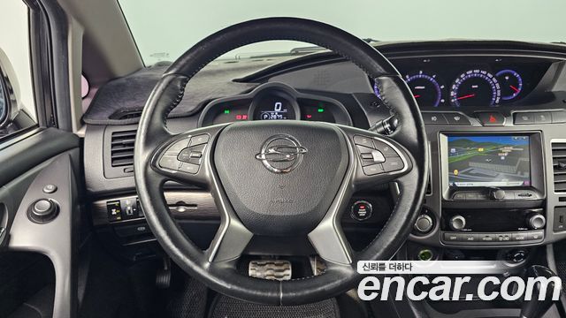 KG Mobility (SsangYong) Korando Turismo 4WD RX 9-seater 2017 — фото 14