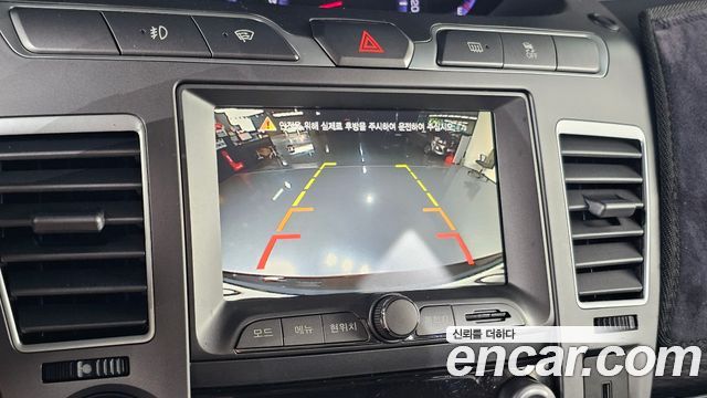 KG Mobility (SsangYong) Korando Turismo 4WD RX 9-seater 2017 — фото 15
