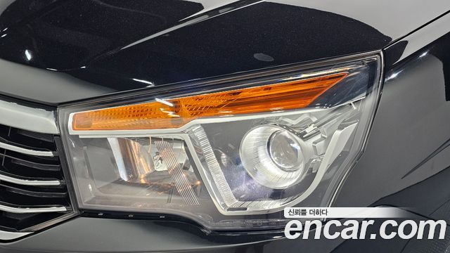 KG Mobility (SsangYong) Korando Turismo 4WD RX 9-seater 2017 — фото 22