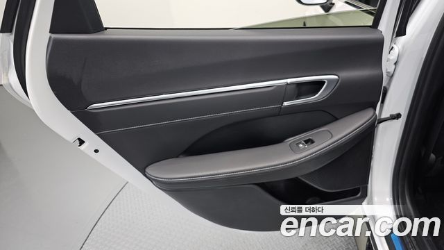 Hyundai Sonata (DN8) 2.0 Premium Plus 2022 — фото 25