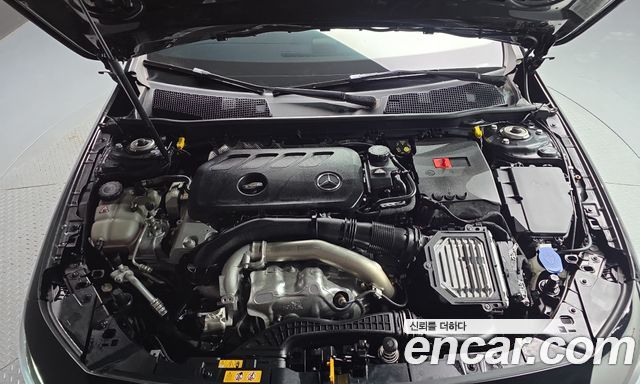 Mercedes-Benz A-Class (W177) A220 Sedan 2024 — фото 6
