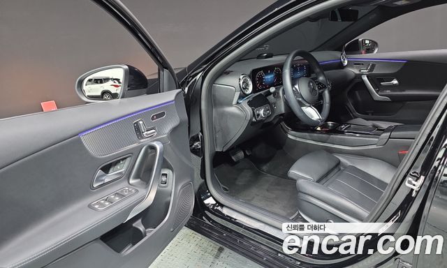Mercedes-Benz A-Class (W177) A220 Sedan 2024 — фото 10