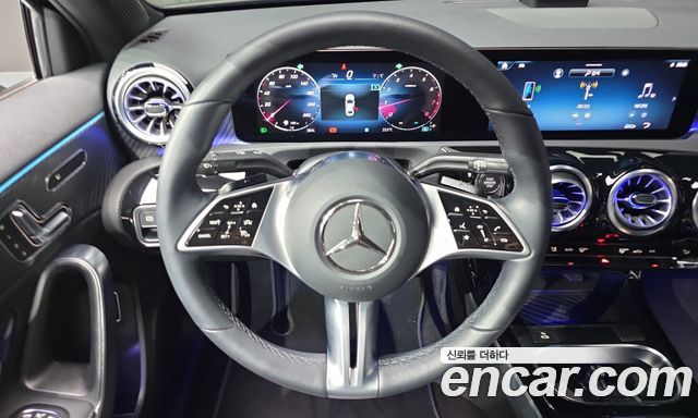 Mercedes-Benz A-Class (W177) A220 Sedan 2024 — фото 15