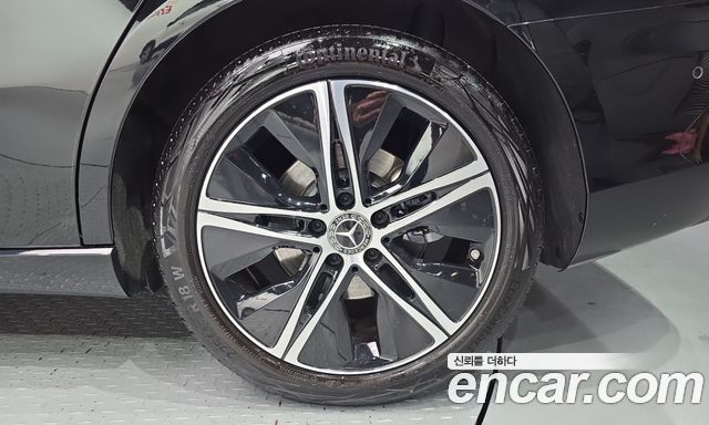 Mercedes-Benz A-Class (W177) A220 Sedan 2024 — фото 21
