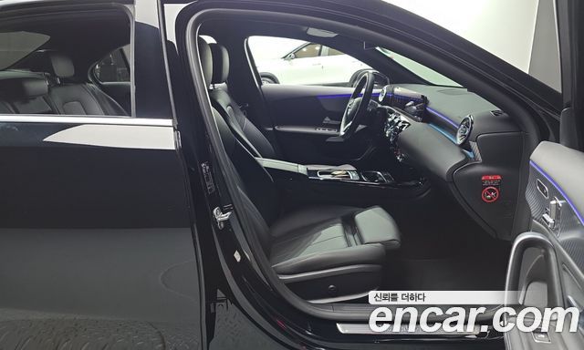 Mercedes-Benz A-Class (W177) A220 Sedan 2024 — фото 26