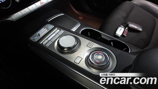 Genesis GV70 2.5T Gasoline 2WD 2022 — фото 9