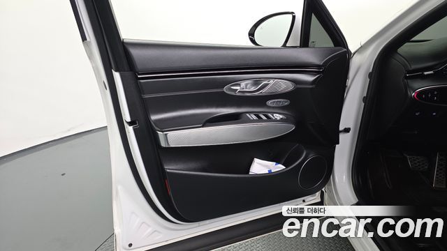 Genesis GV70 2.5T Gasoline 2WD 2022 — фото 24