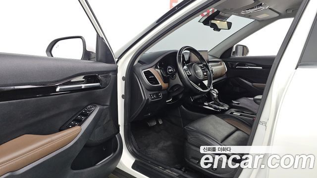 Kia Seltos Gasoline 1.6 Turbo 2WD Signature 2023 — фото 10