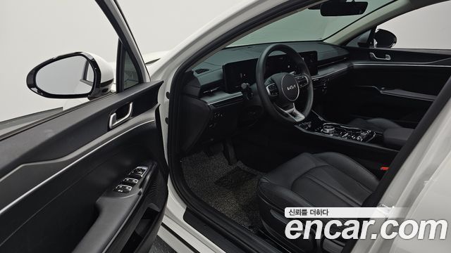 Kia K5 (III) 2.0 Prestige 2024 — фото 11