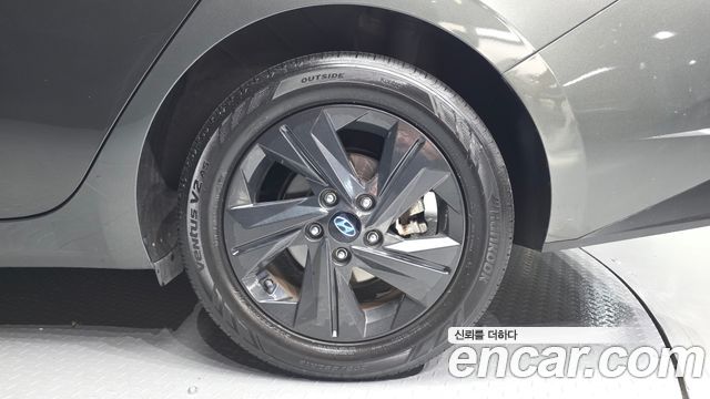 Hyundai Avante (CN7) 1.6 Inspiration 2021 — фото 21