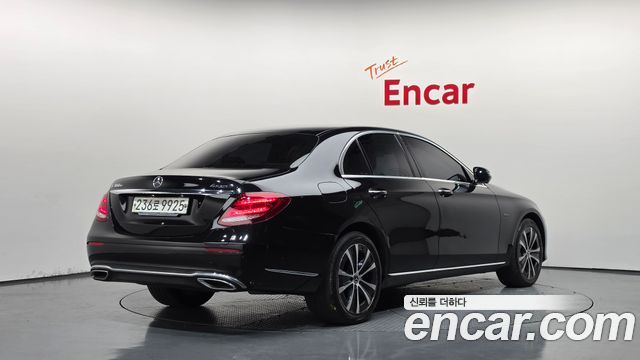 Mercedes-Benz E-Class (W213) E300e 4MATIC Exclusive 2020 — фото 2